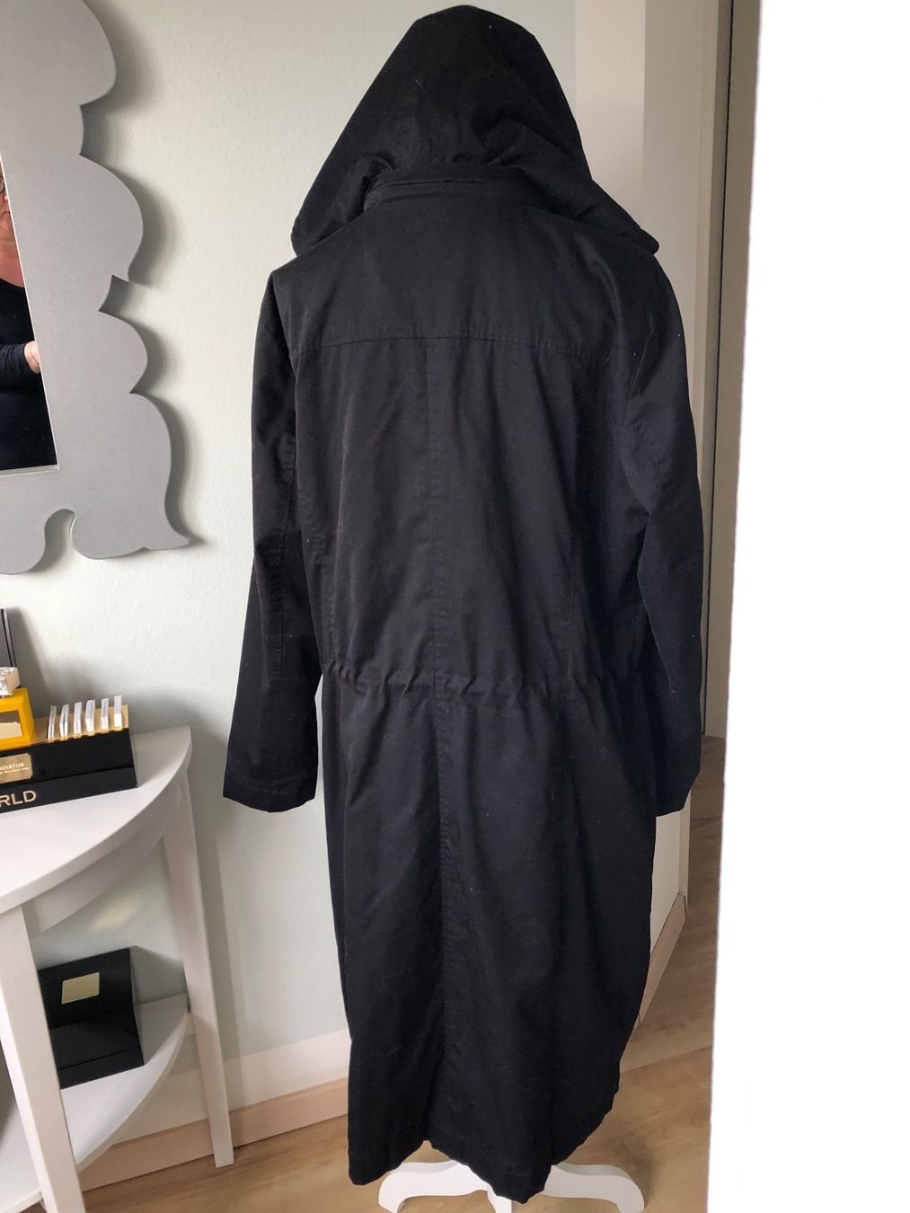 Giacche: Schwarzer Damen Parka, Grösse 46. – Usato da Arlesheim venduto da leyRum4.5 7