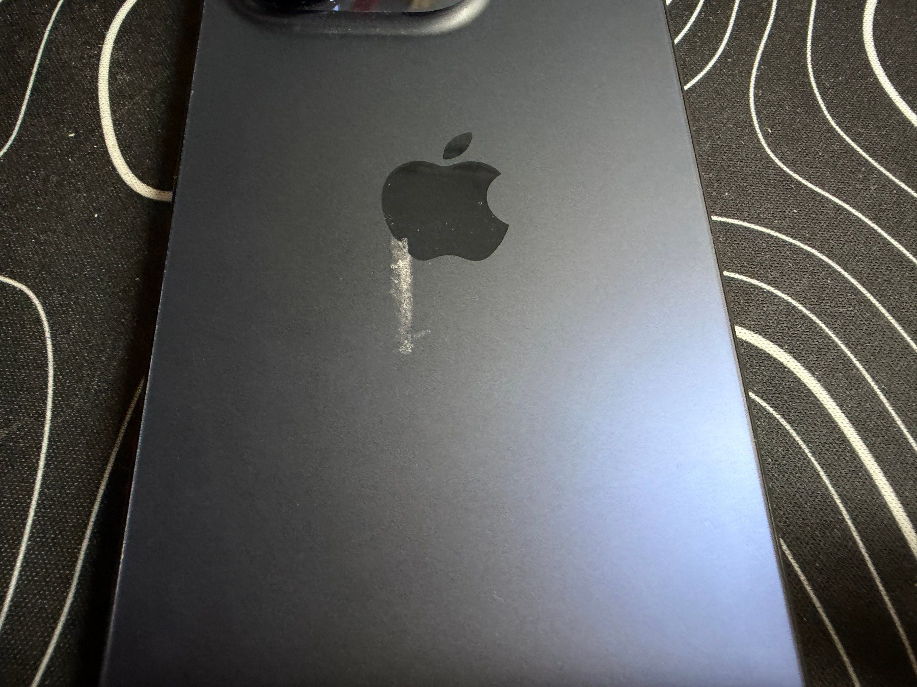 Apple Portables: Iphone 15 Pro 128Gb#70 – D'occasion à Au SG par bah_6f5w 2