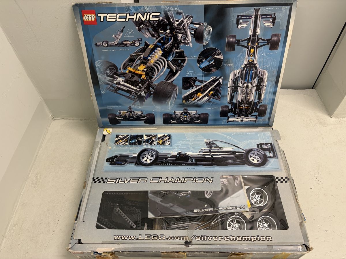 Lego Spielzeuge: Lego Technic 8458 - Silver Champion – Gebraucht aus Zürich von weser 1