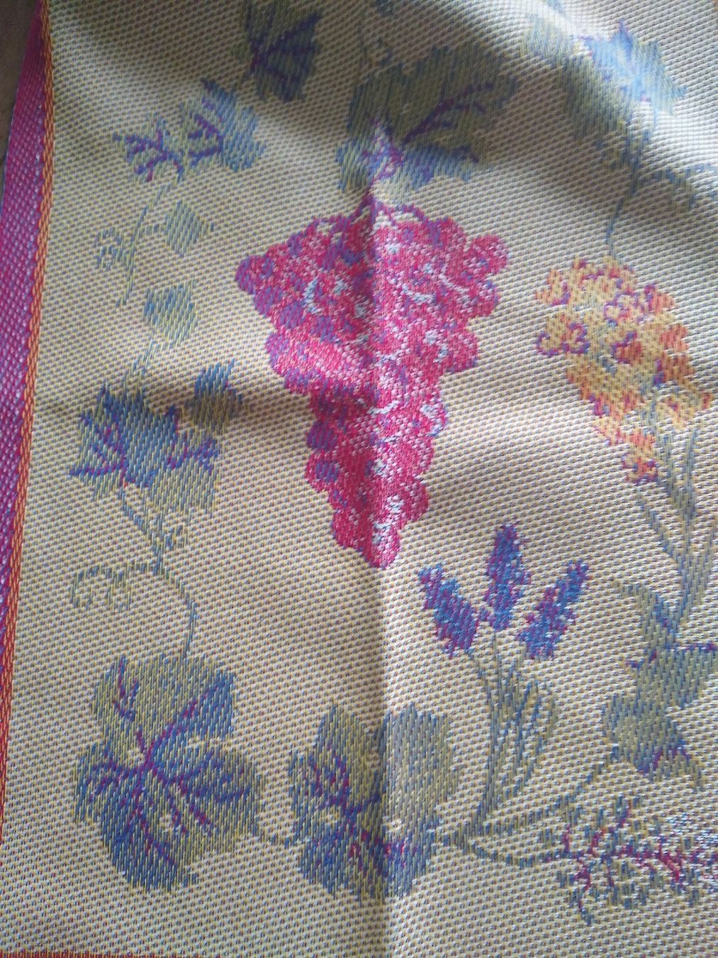 Set de table et chaises: Like NEW Table Runner Autumn Design Miere – Neuf avec emballage d'origine à Dübendorf par LoRi-2026 3
