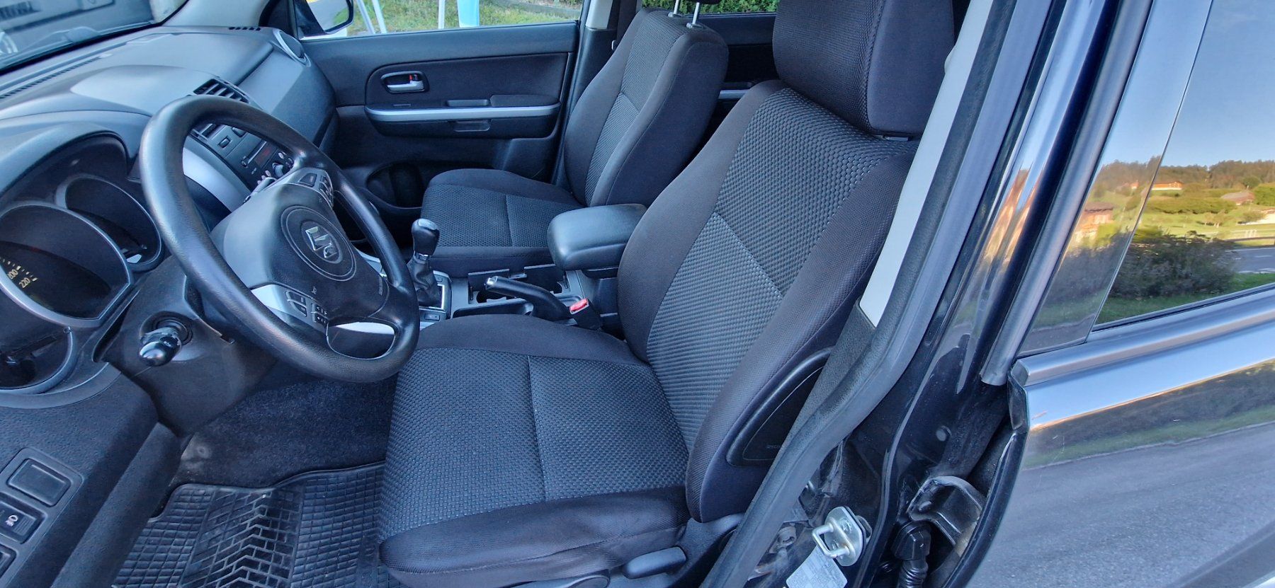 Suzuki Automobili: Suzuki Vitara 2.4 4WD – Usato da Escholzmatt venduto da Hdy6182 6