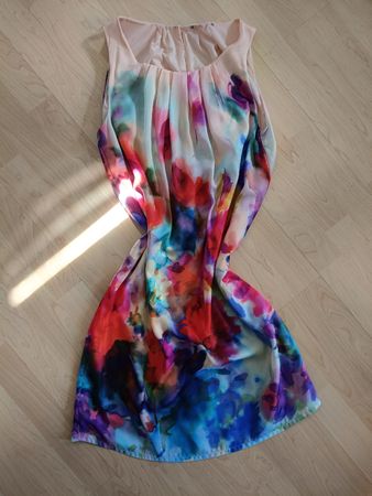 Wunderschönes Sommerkleid, Grösse 38