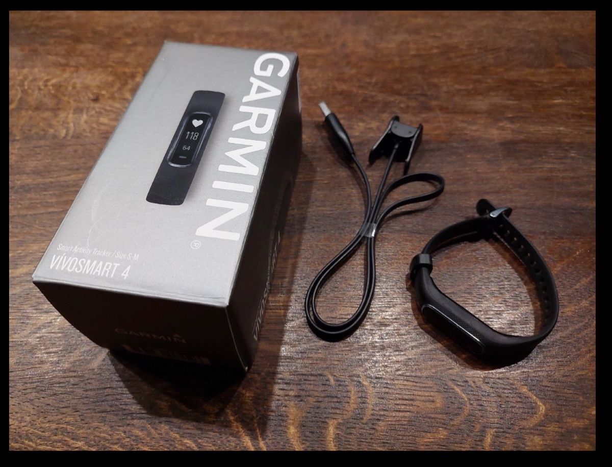 Garmin Smartwatch: Garmin Vivosmart 4 – D'occasion à Buch am Irchel par Lyah