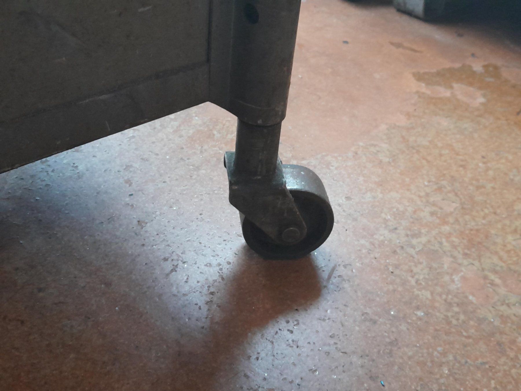 Banconi: Rollwagen (Caison) – Usato da Rümlang venduto da BKCH 5