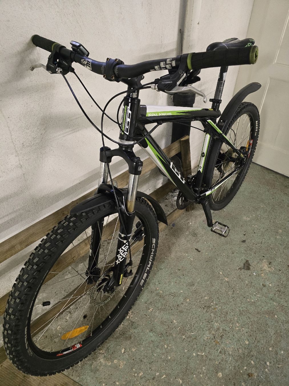 GT Vélos: GT Avalanche 3.0 Mountainbike  – D'occasion à Zürich par Jovi8 2