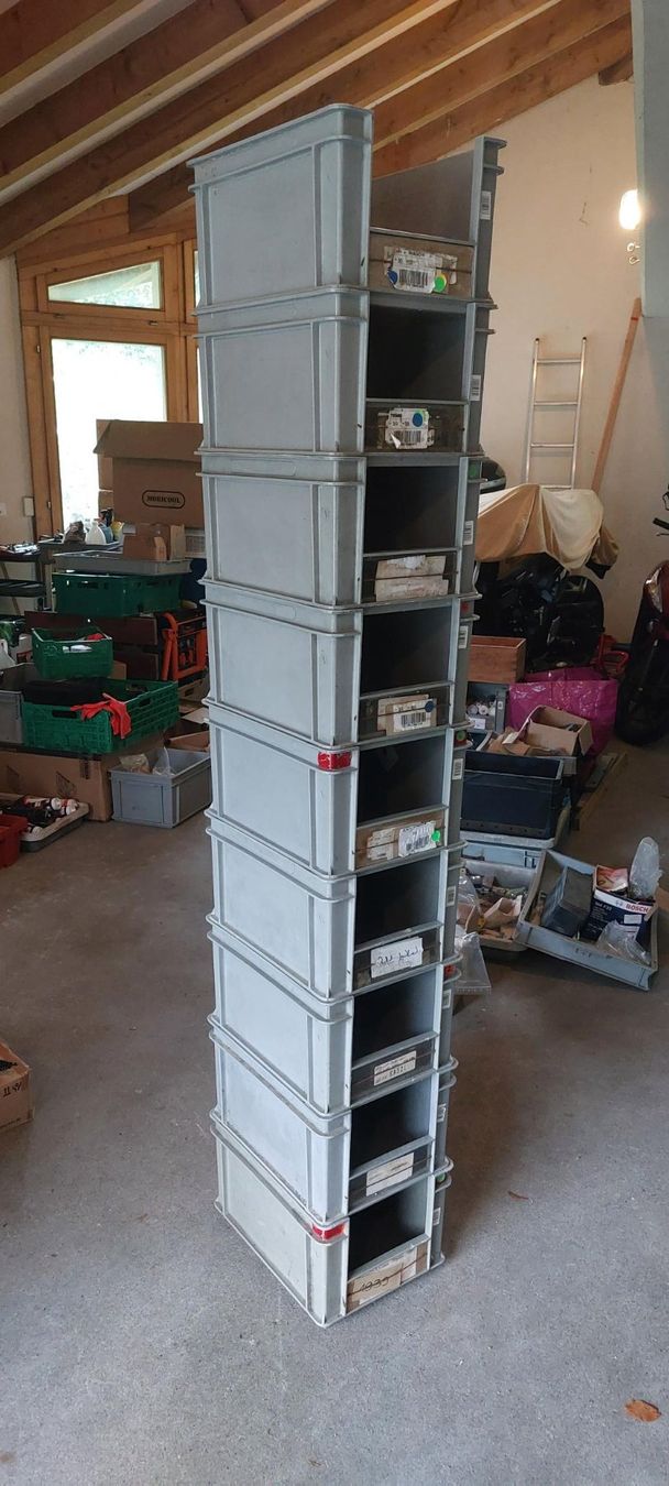 Casse di trasporto: Euro Box 40 x 30 – Usato da Horw venduto da Zentral50