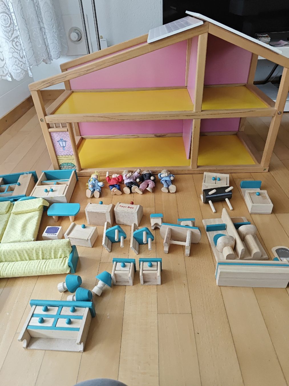 Maisons & Meubles de poupées: Puppenhaus – D'occasion à Sissach par sasocla 1