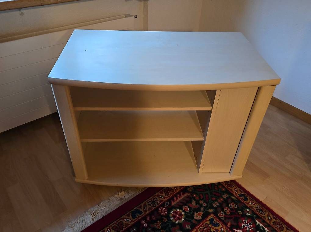 TV Möbel: Tv Möbel Sideboard mit  Fächern helles Holz – Gebraucht aus ramiswil von saboli01 1