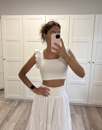 Weißes Crop Top mit Rüschen Gr. S 