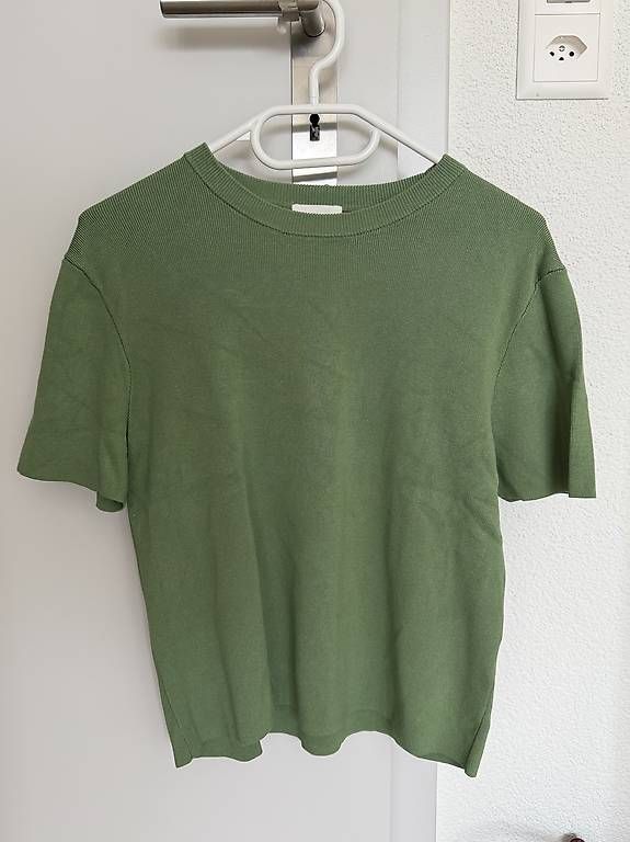 T-shirts: Grünes T-Shirt – D'occasion à Bleienbach par Chi_Cari
