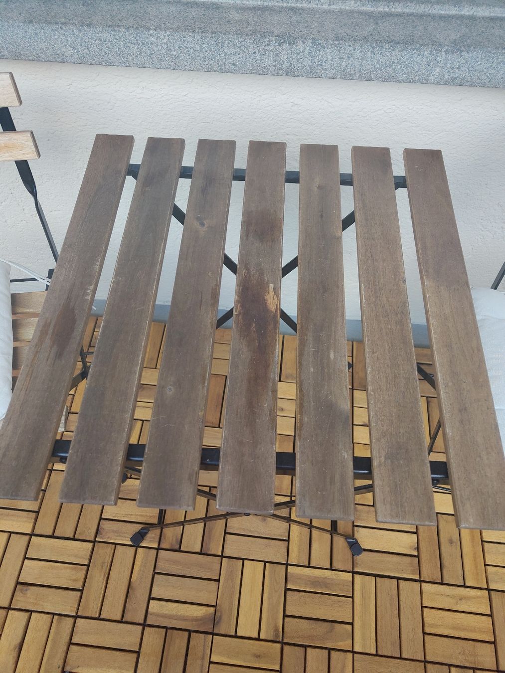 Ikea Set di tavolo e panche: Balkonset Tisch mit 2 Stühlen Holz Metall – Usato da Zürich venduto da mar_f5d7 2
