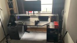 Producer/ Gaming-Pult