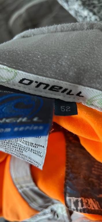 Pantaloni: ONEILL Snowboardhose Gr- 52. – Usato da Wangen ZH venduto da alexia022 2