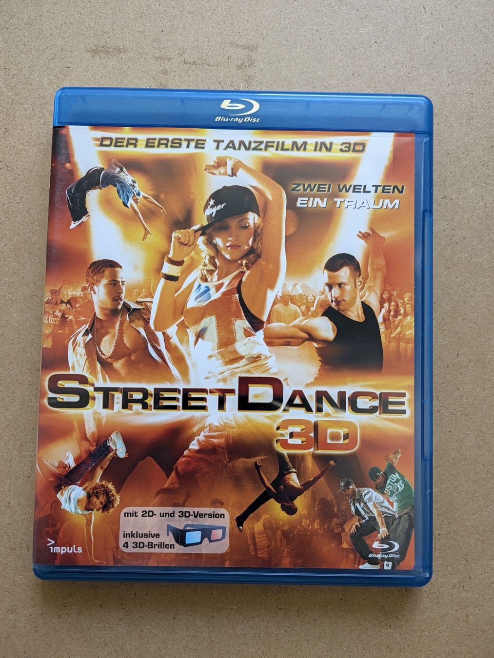 Tutti i DVDs: StreetDance 3D Blu-ray mit 4 Brillen  – Usato da Chur venduto da FreakofRarity