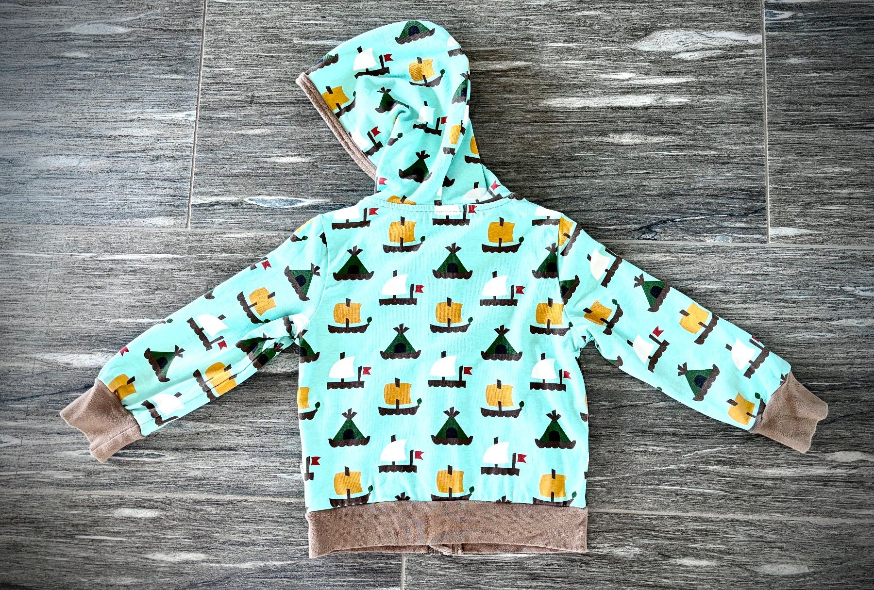 Jacken & Mäntel: Maxomorra Cord Jacke, Gr. 98/104 – Gebraucht aus Opfikon von funky-monkey 1