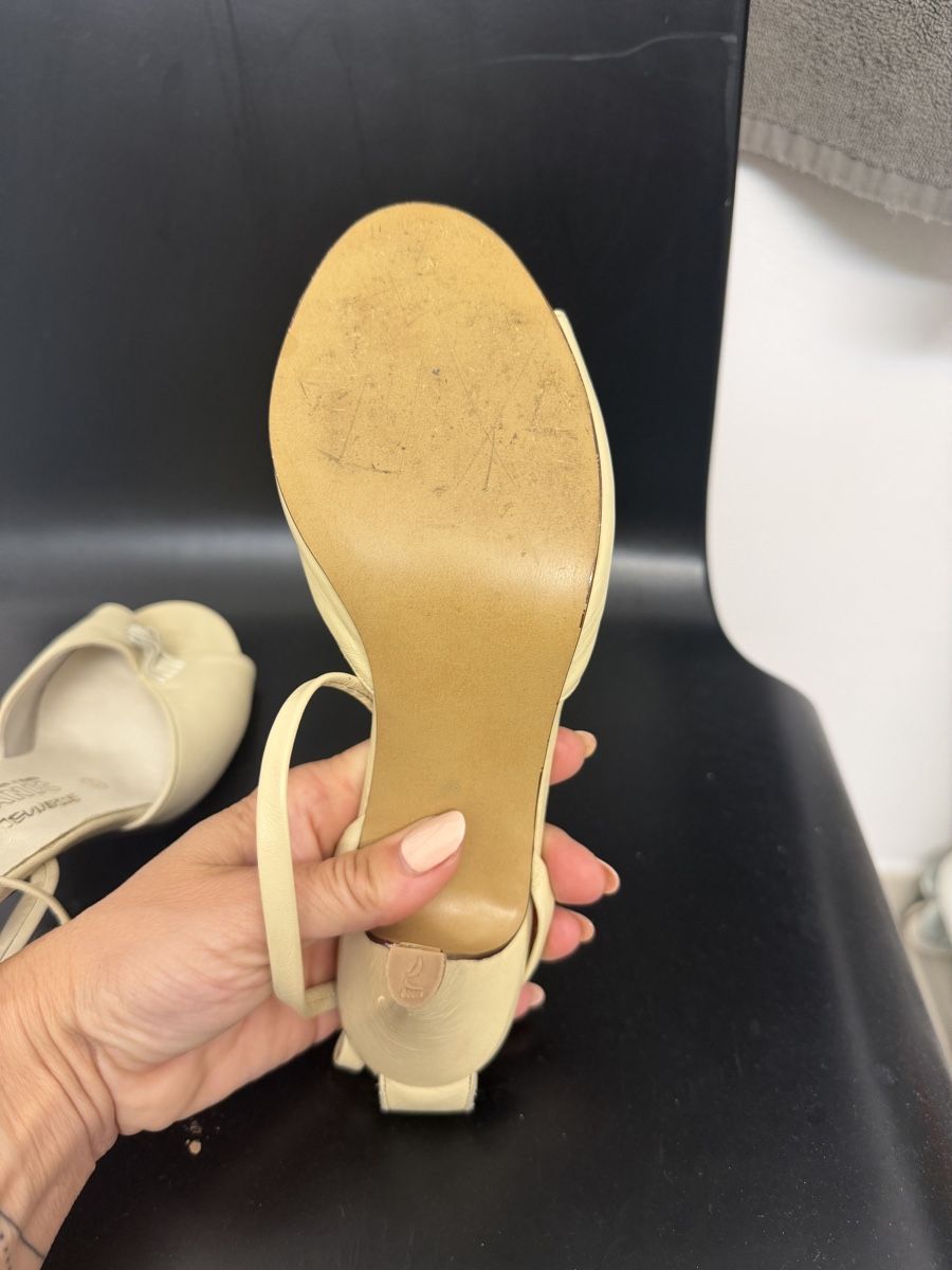 Damenschuhe: Ledersandalen Vintage  – Gebraucht aus Neerach von the_modern_mini 5