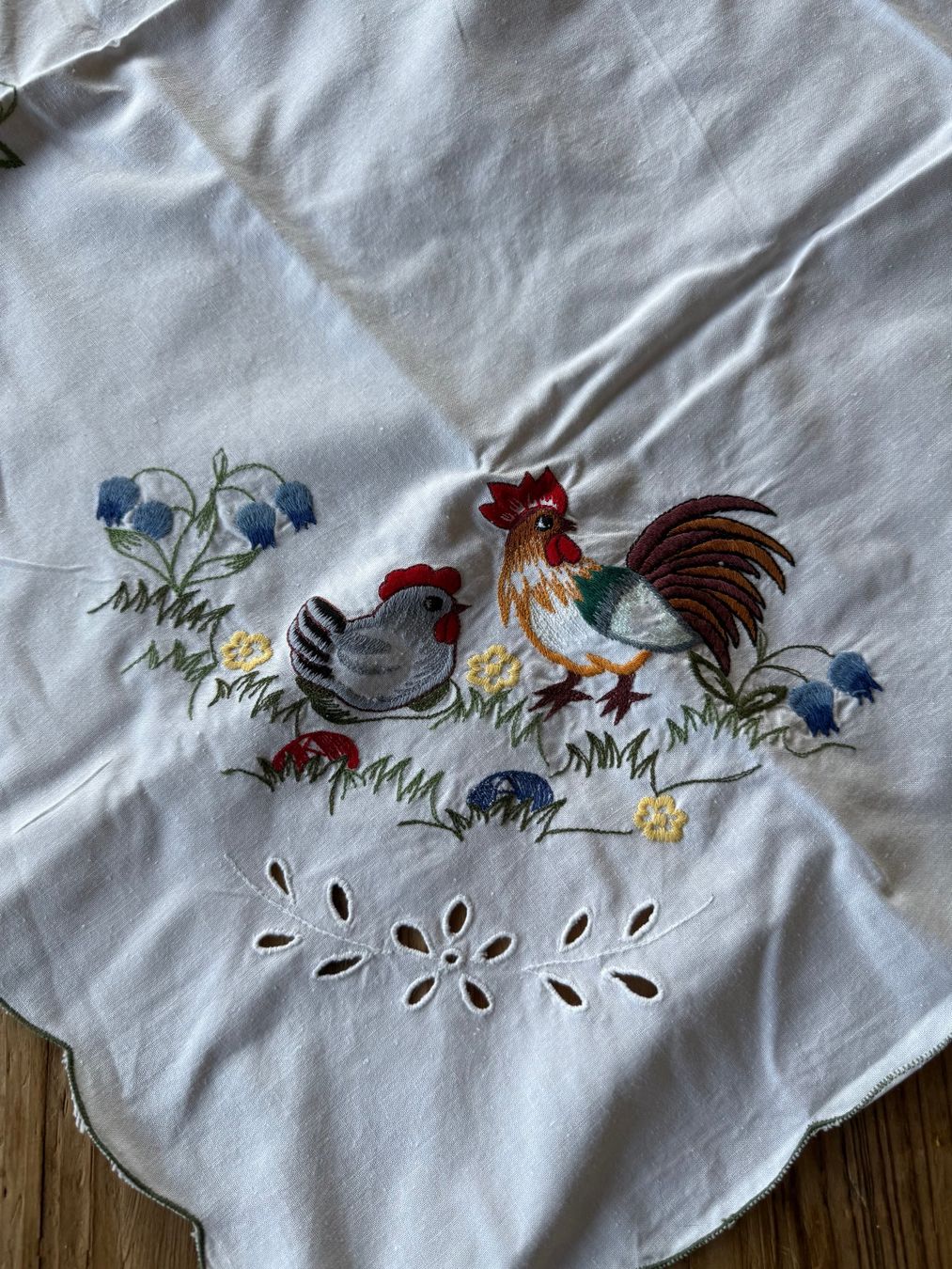 Altra biancheria da tavola: Tischdecke Ostern Baumwolle 84 x 84 cm – Usato da Kirchdorf AG venduto da coco123 1