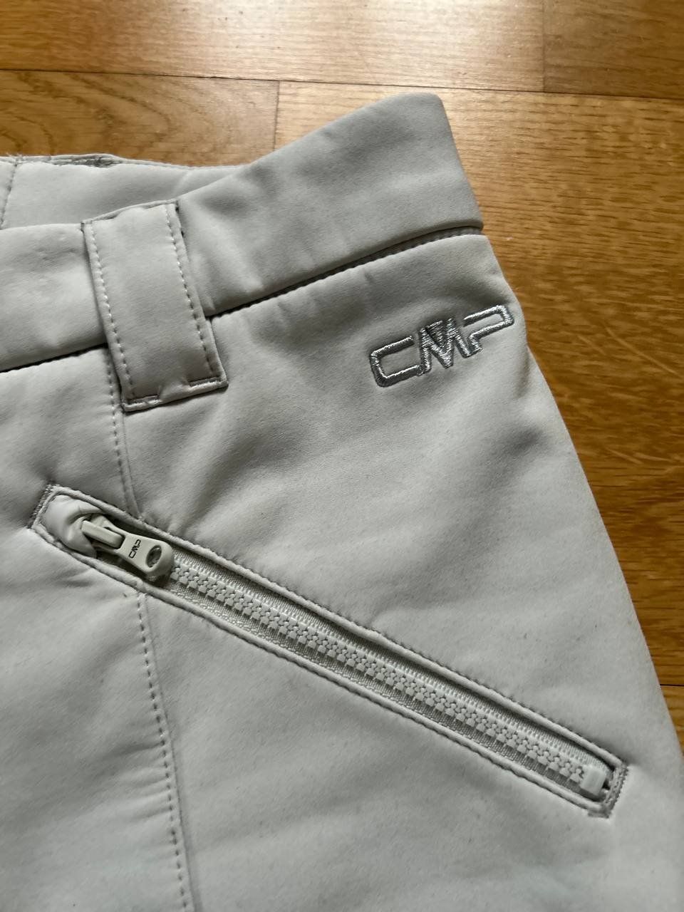 CMP Pantaloni: CMP gefütterte Softshell Hose Damen Gr. M – Usato da Olten venduto da patricialesandra 2