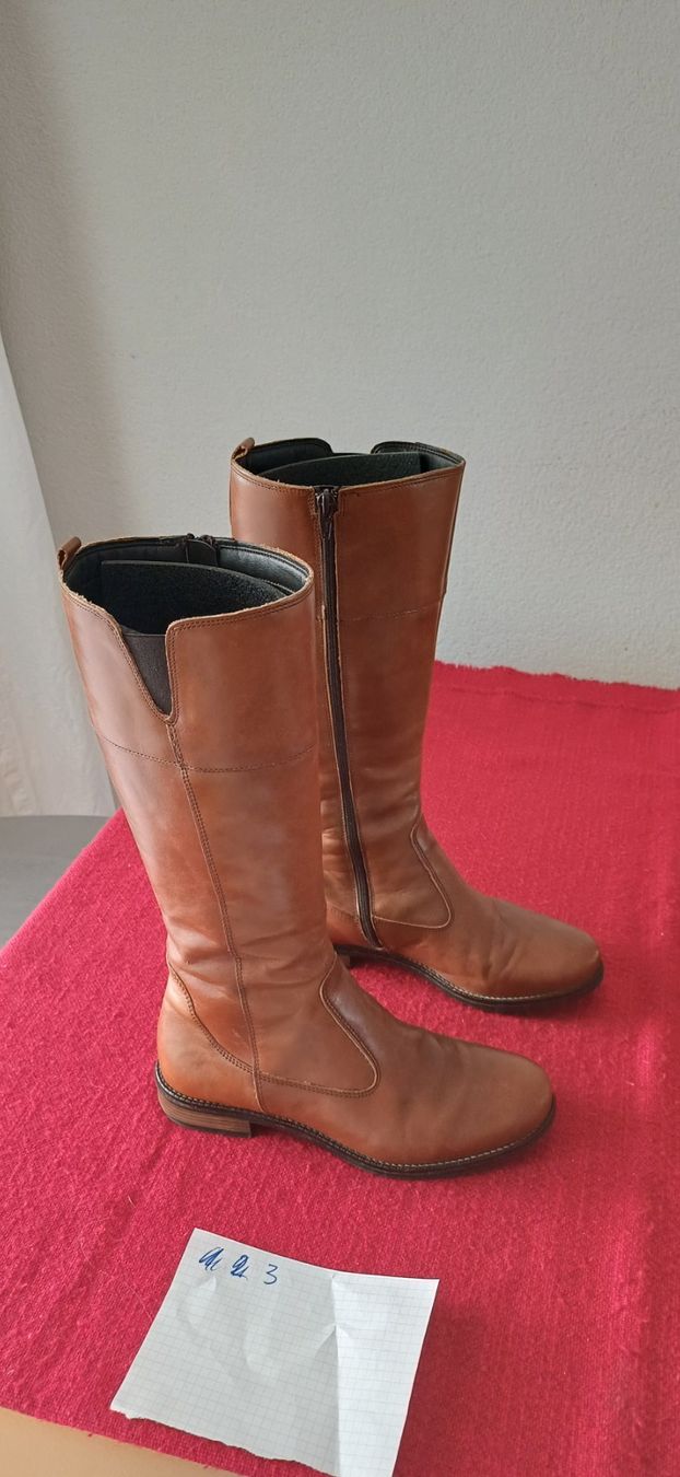 Tamaris Scarpe da donna: Winterstiefel okerbraun – Usato da Pfäffikon ZH venduto da rst628 1