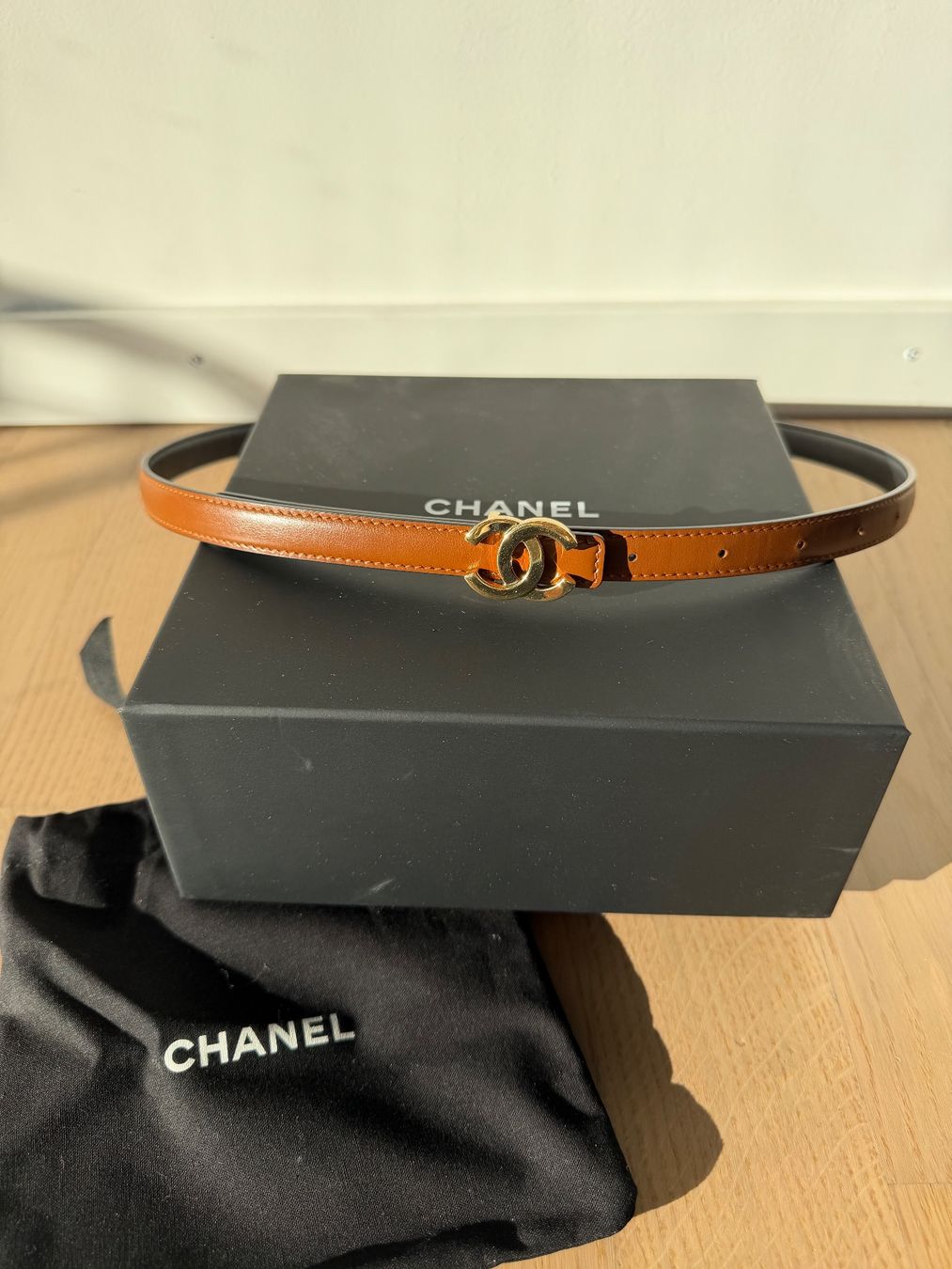 Chanel Cinture: Ceinture chanel – Nuovo e nell'imballaggio originale da La Tour-de-Peilz venduto da DressingEKL 1
