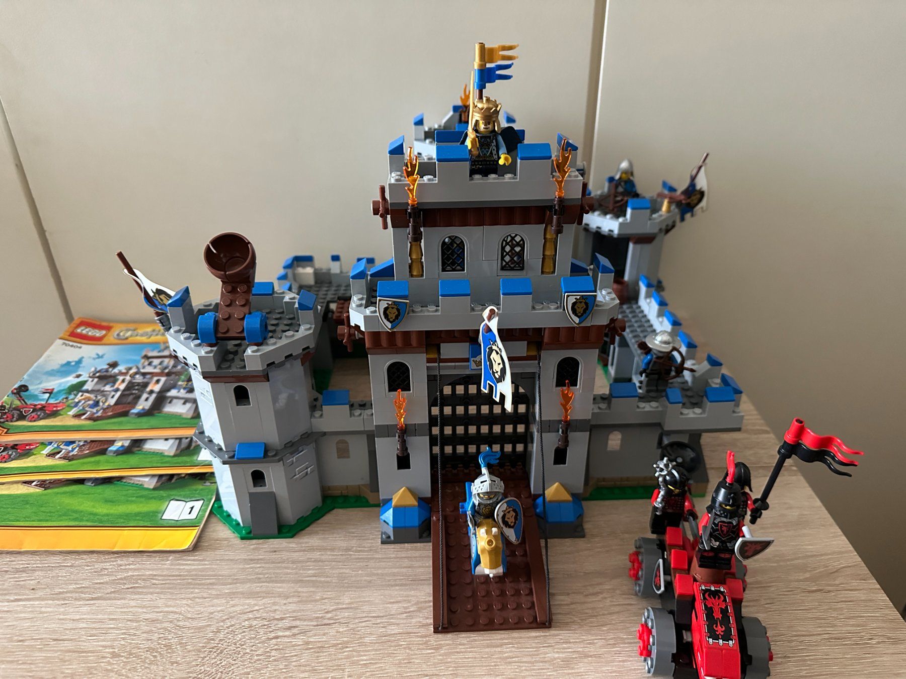Lego Kit di costruzioni: LEGO 70404 King's Castle – Usato da Basel venduto da Don-Angel