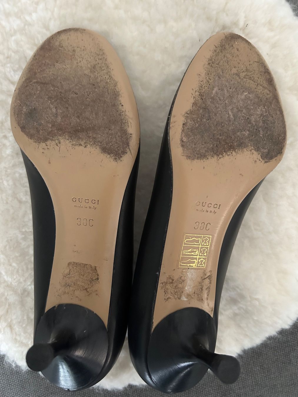 Gucci Scarpe da donna: Gucci elegante Lederpumps Gr. 38C Schwarz – Usato da Wimmis venduto da rimnakit 2