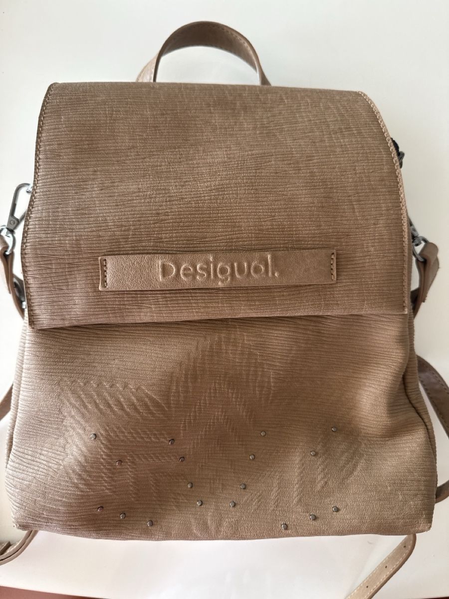 Desigual Sacs à dos: Sac à dos/mains Desigual  – Neuf (Voir description) à Crassier par GGblue23515