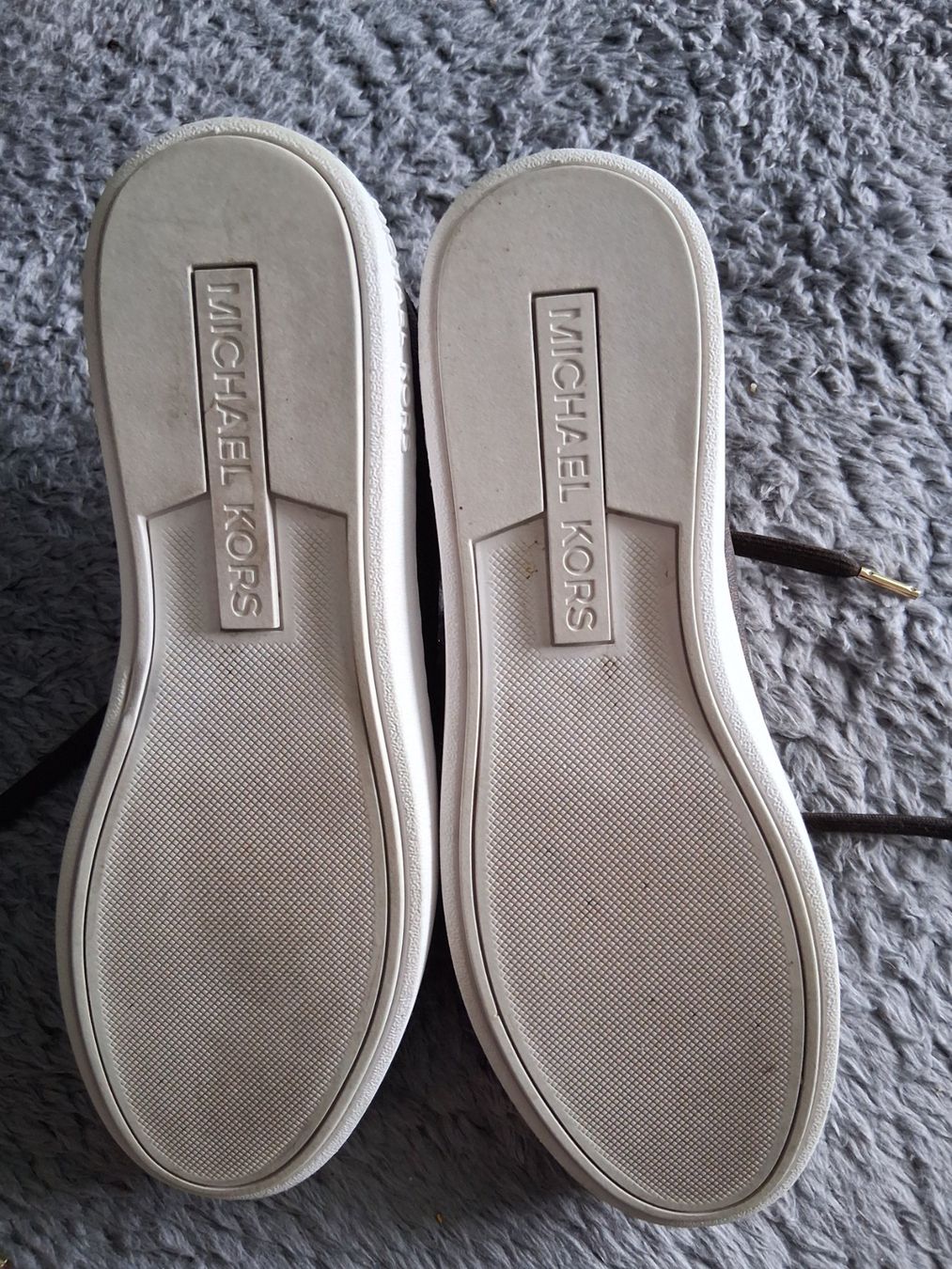 Michael Kors Scarpe da donna: MICHAEL KORS    SCHUHE     GRÖSSE 38 – Usato da Wetzikon ZH venduto da Ramones01 1