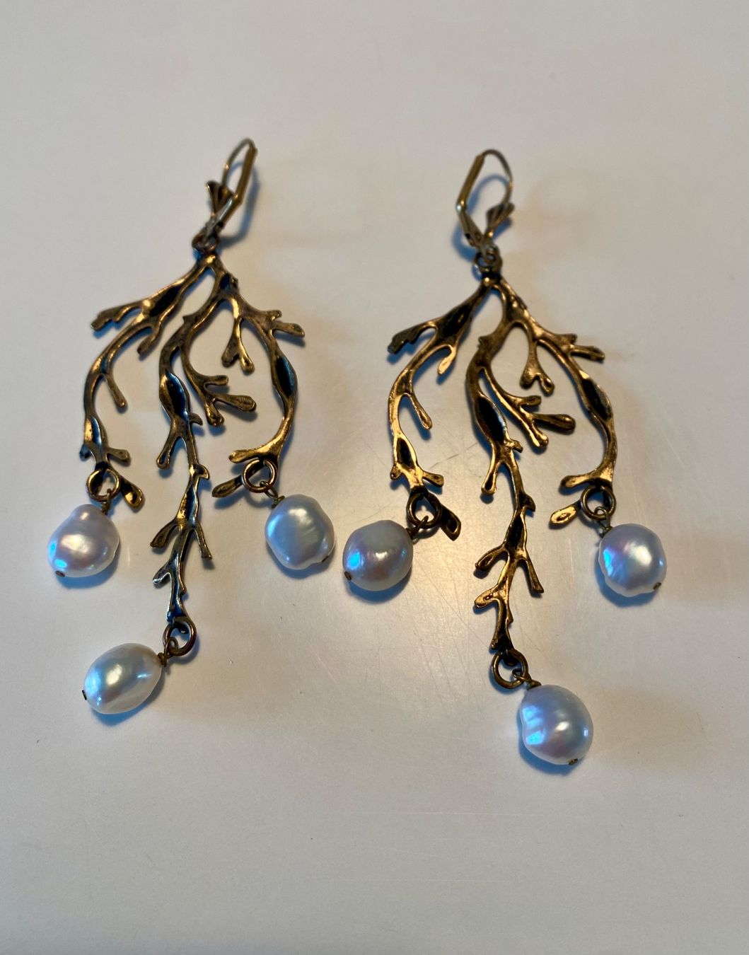 Orecchini pendenti & Orecchini a lobo: Elegante Ohrringe mit echten Süsswasserperlen – Usato da Basel venduto da curated_finds 3