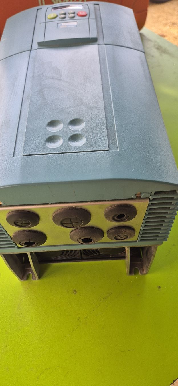 Konverter: Eurotherm convertisseur de fréquence  15kW – Neu (gemäss Beschreibung) aus Berlens von ETE68 2