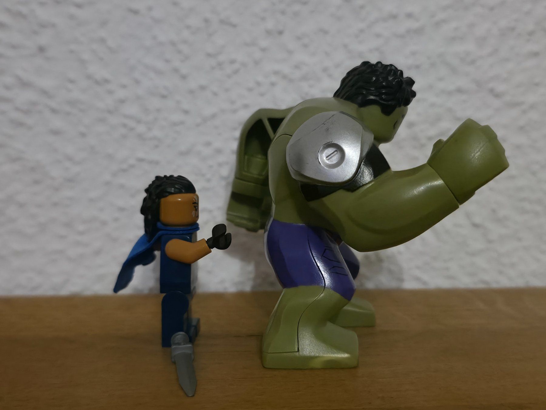 Lego Baukästen: Lego Marvel Hulk und Valkyrie Avengers Super Heros – Gebraucht aus Aarburg von DoubleT 2