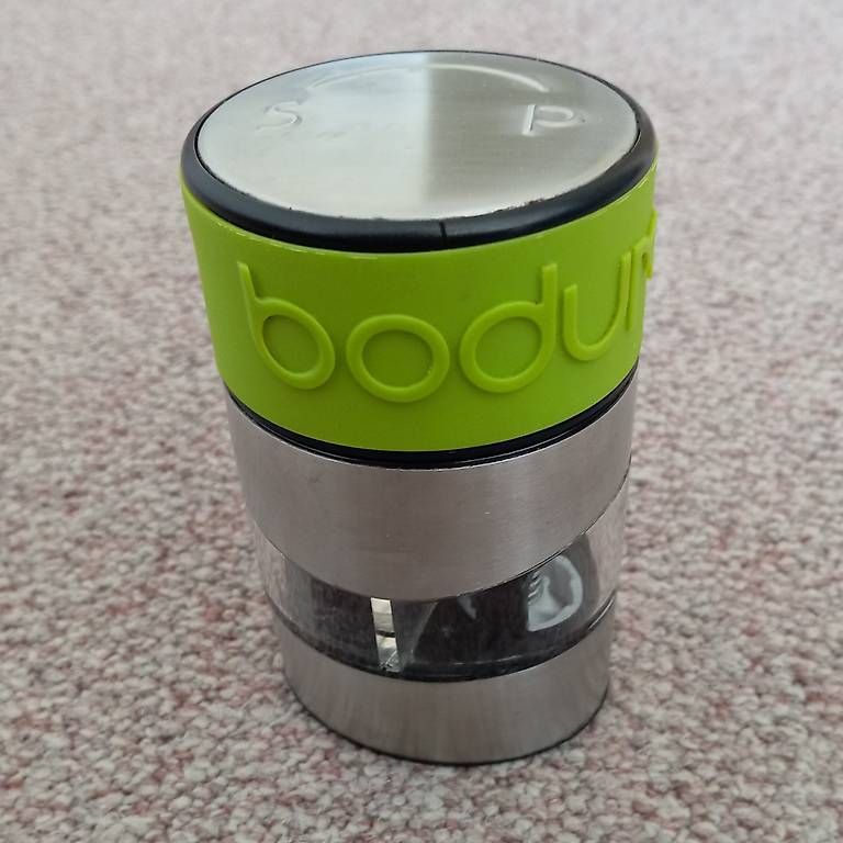 Elettrodomestici da cucina: Bodum, Salz- u Pfeffermühle in einem – Usato da Zürich venduto da Holzwurmk