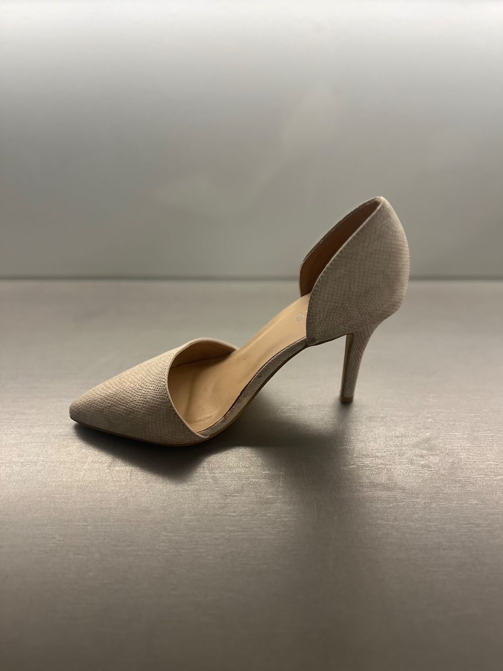 Scarpe da donna: Neue Pumps Gr.36 – Nuovo (secondo la descrizione) da St.Gallen venduto da Monrose 1