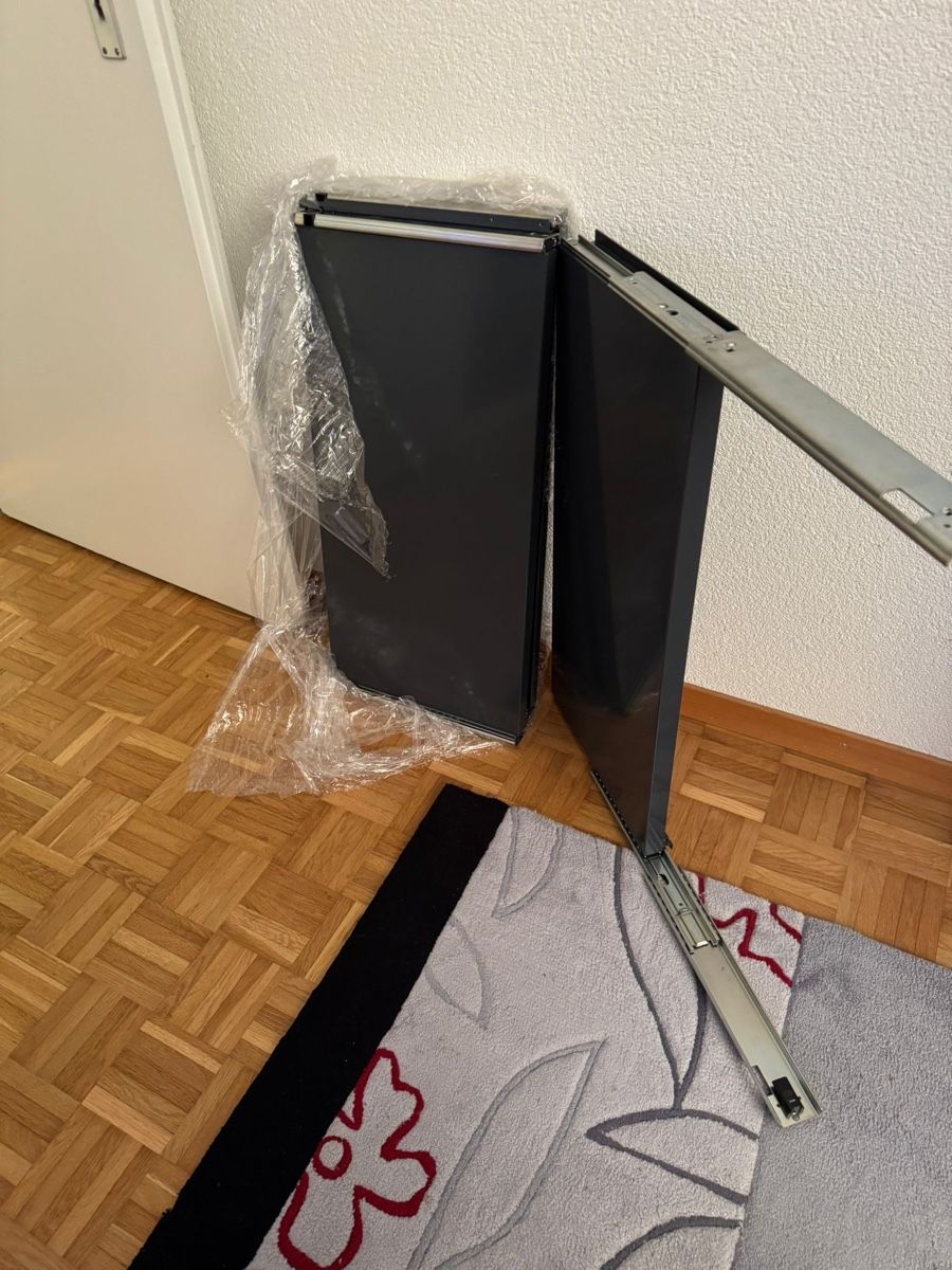 USM Mobili TV: Usm Auszugschubladen  Anthrazit 4 Stk.  – Usato da Kriens venduto da Lazo_007 1