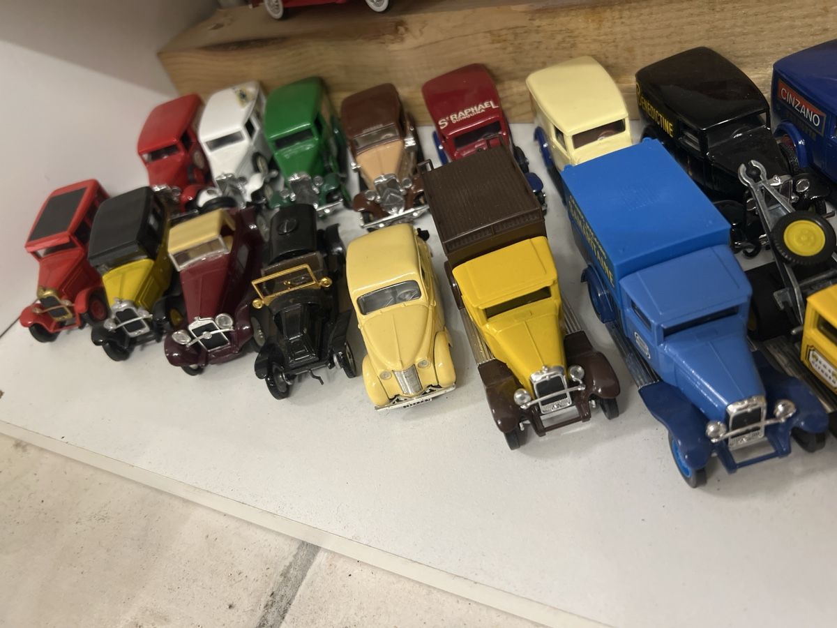 Citroën Modellini d'auto: 52 Modellautos 1/43 Citroen & Renault – Usato da Steffisburg venduto da gfell2 4
