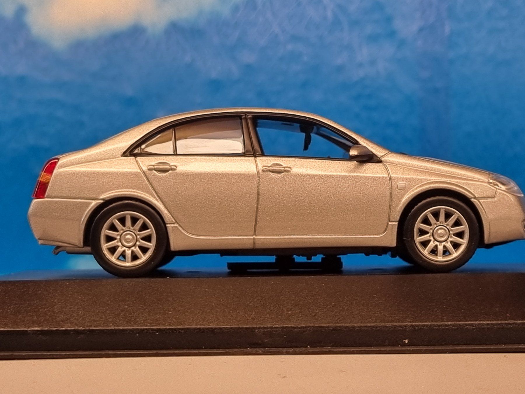 Nissan Modellini d'auto: Nissan Primera 1:43 – Nuovo e nell'imballaggio originale da Männedorf venduto da Spezial-Modelle 3