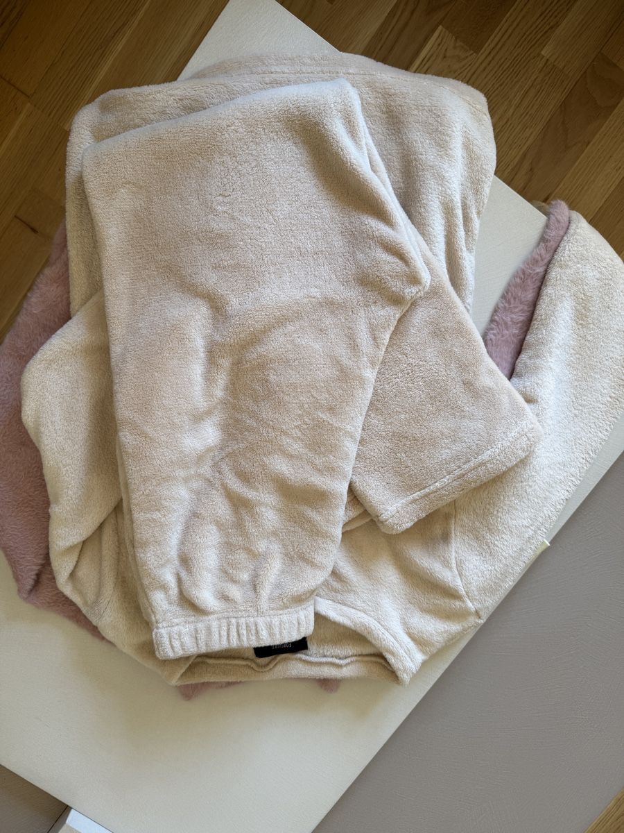 H&M Lots de vêtements: Lot de vêtements – D'occasion à Broc par zai_9jlg 5