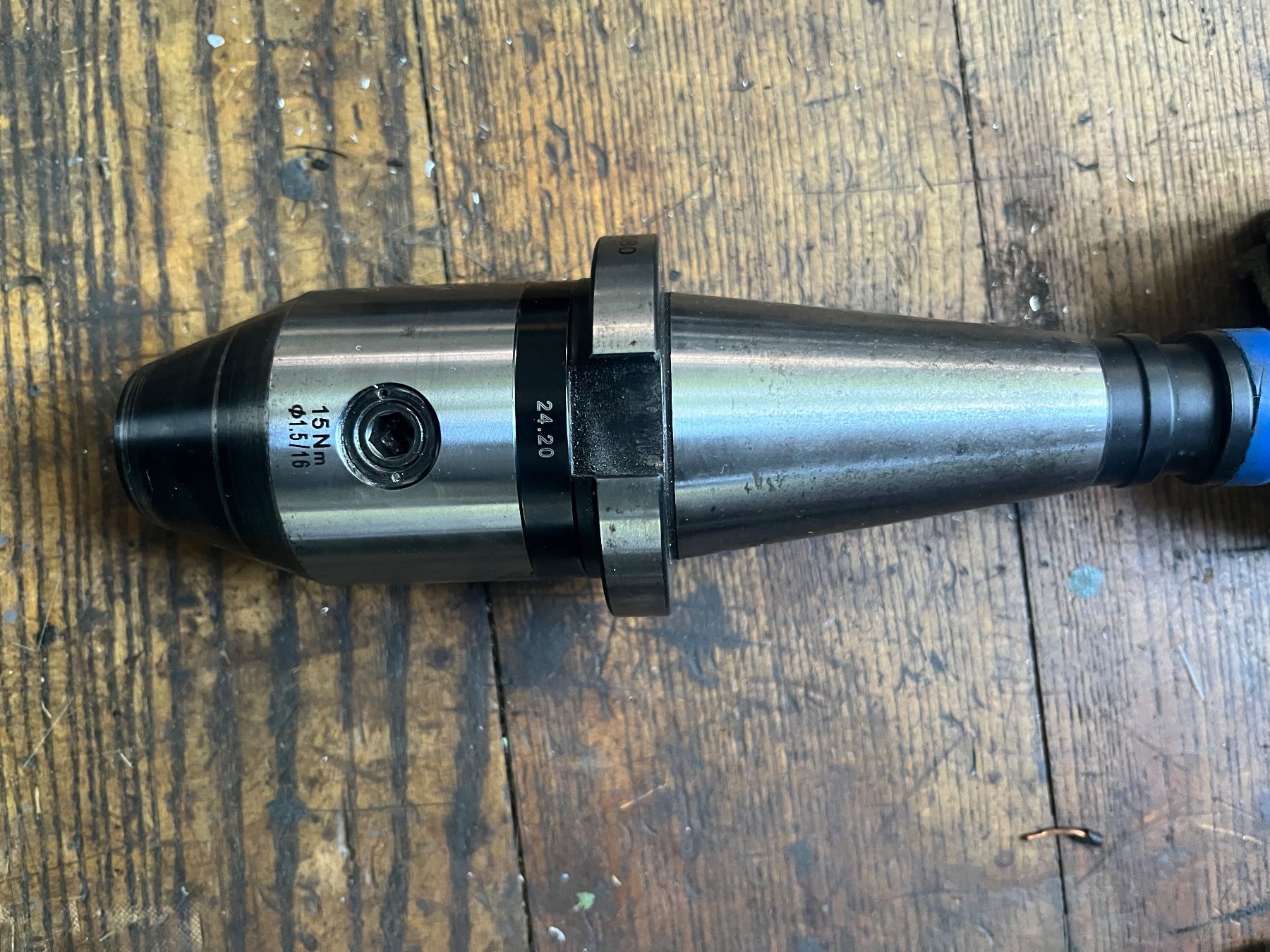 Schaublin Tutti gli attrezzi: NC Bohrfutter SK40 DIN 2080 16mm – Usato da Sulz LU venduto da simula2