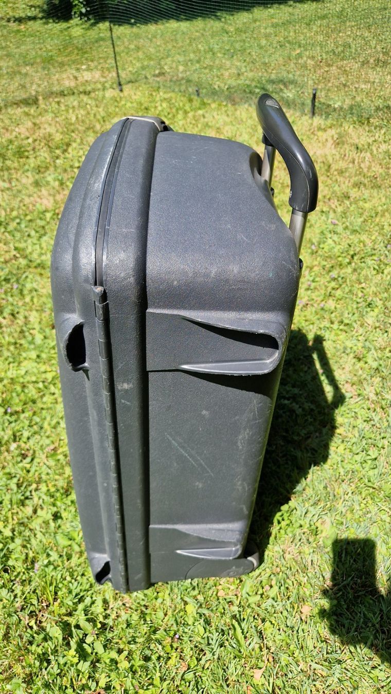 Samsonite Valigie: Original Samsonite Hartschalenkoffer Grösse M schwarz – Usato da Kilchberg ZH venduto da Brambles_01 1