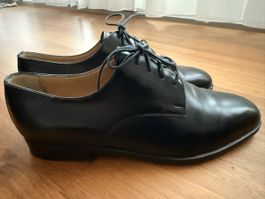 Herrenschuh 42.5