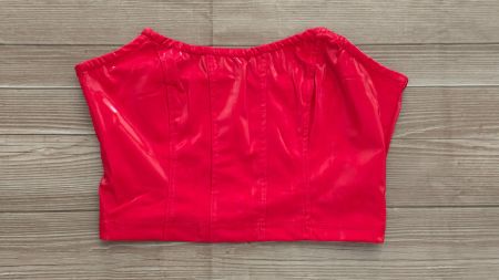 🆕 Rotes Crop-Top - XS - in Leder-Optik / Vinyl