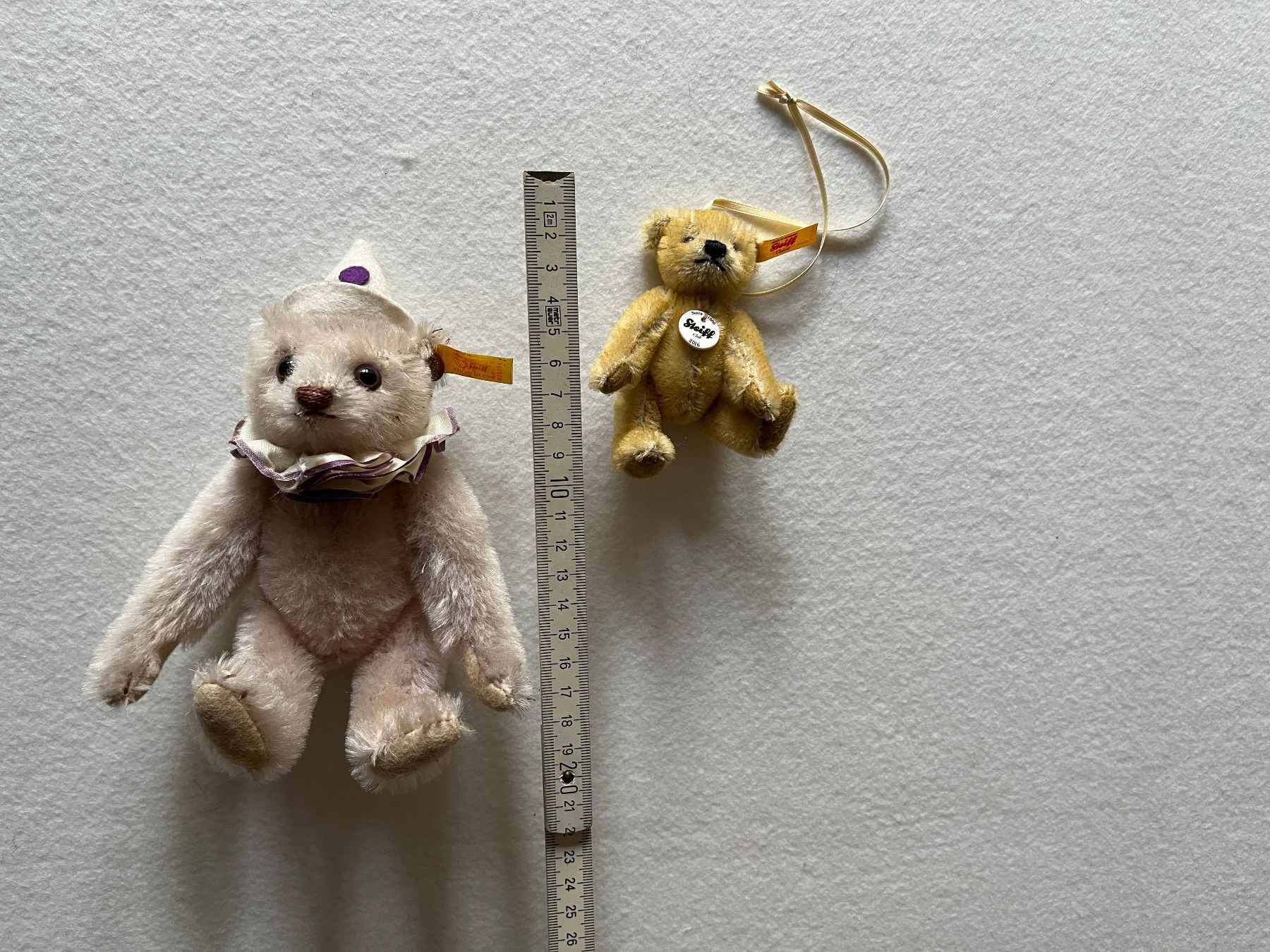 Steiff Jouets: 2 Steiff Bärchen und weitere Bären – Neuf avec emballage d'origine à Hettlingen par Kaeptnpum