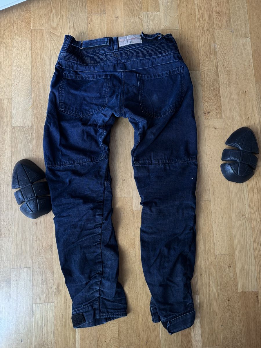 Jeans: Motorrad Jeans Course Grösse W30 L32 – Gebraucht aus Galgenen von rpoto 1