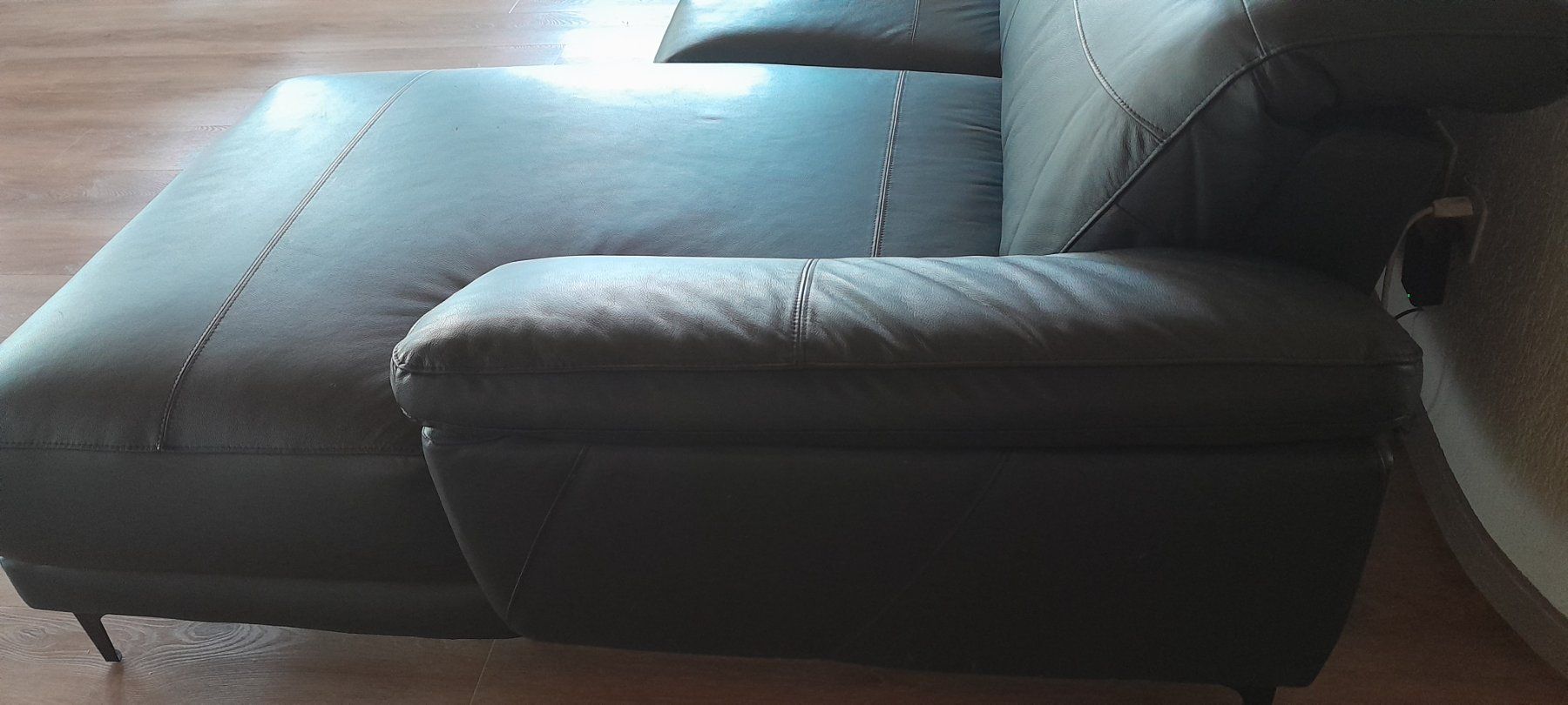 Sofas: Ecksofa Leder mit elektrischer Relaxfunktion schwarz – Neuf (Voir description) à Effingen par stolzfamily 2