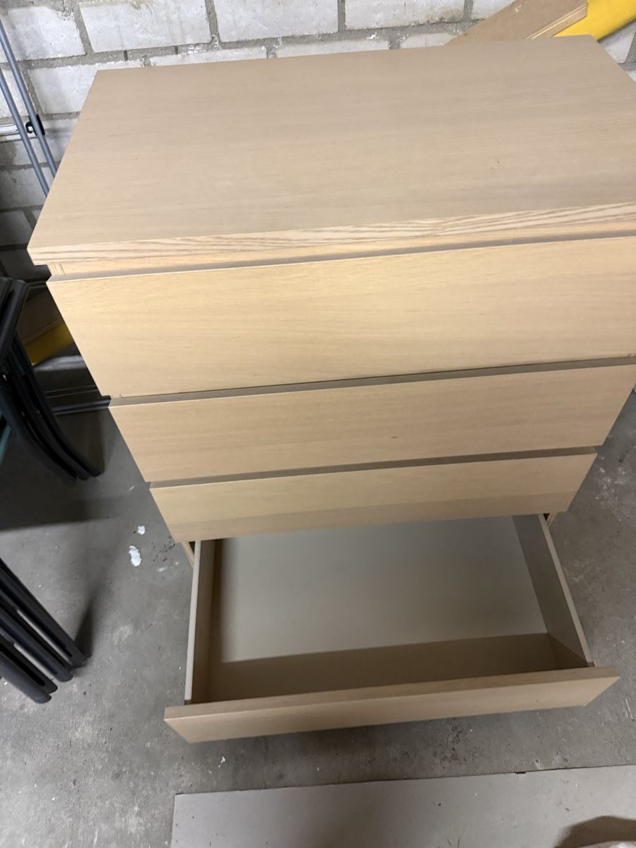 Cassettiere: Malm Kommode IKEA – Usato da Schönenwerd venduto da beq_6dfz 1