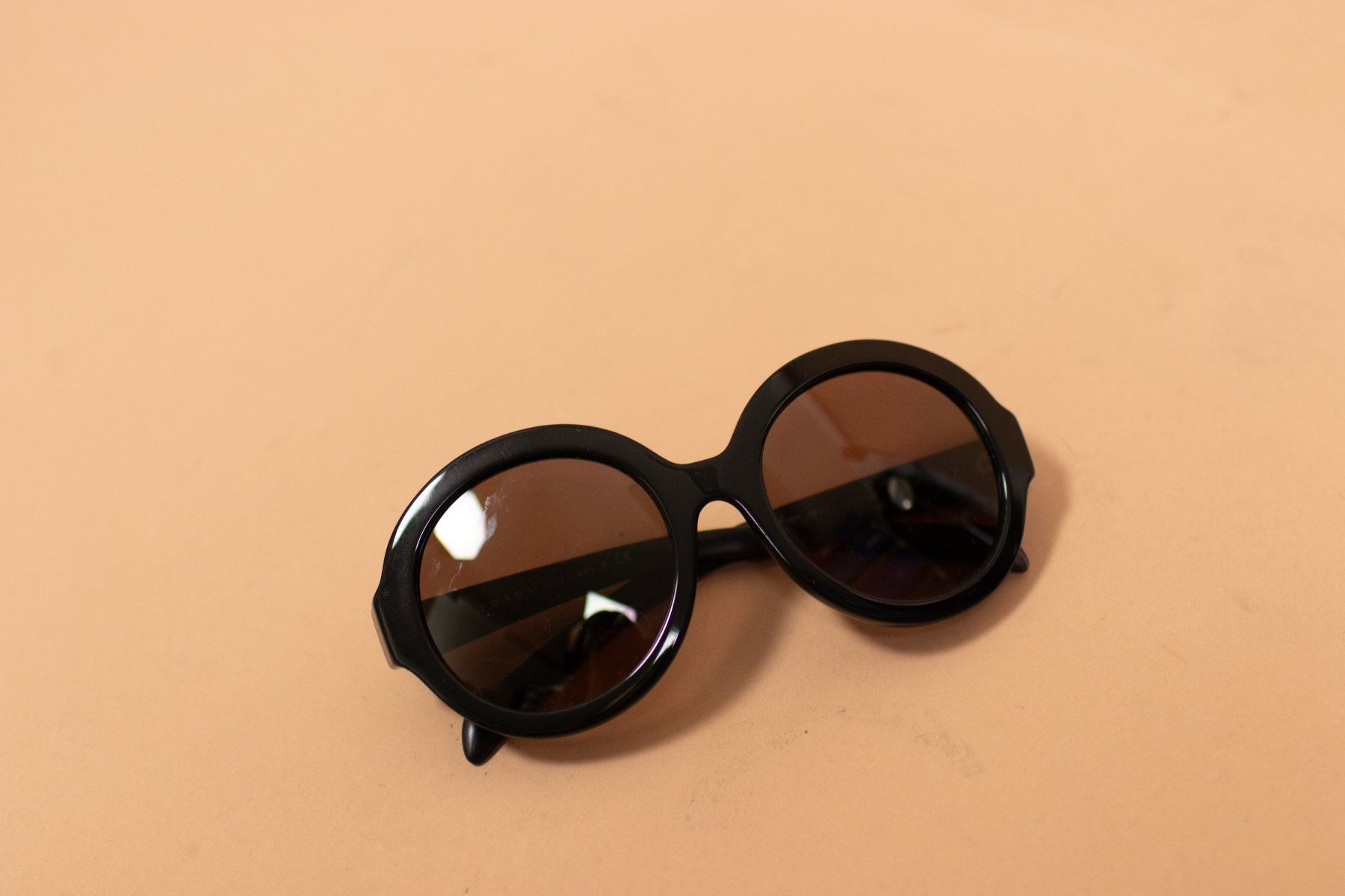 Prada Brillen & Gläser: Oversized PRADA Sunglasses – Gebraucht aus Hombrechtikon von BAZ-Vintage 2