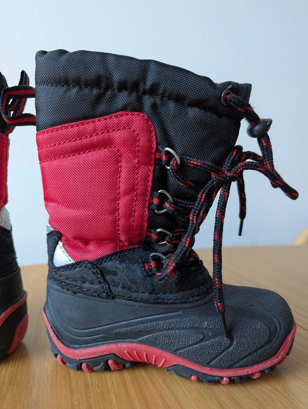Scarpe per ragazzi: Winterstiefel, Grösse 22/23 – Usato da Basel venduto da an_v7yj 9