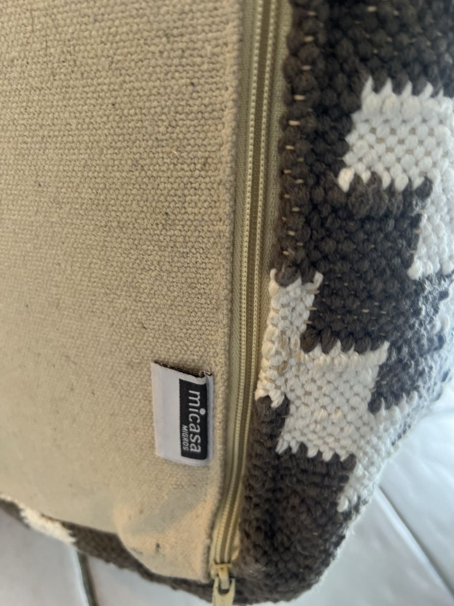 Micasa Sgabelli: Pouf Micasa – Usato da Lugnorre venduto da cla_j6bq 3