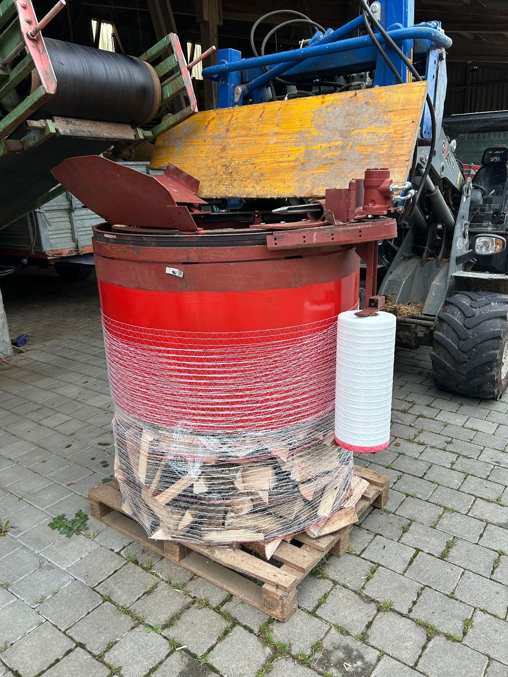 Tutte le macchine: Netzwickler für Brennholz – Usato da Seon venduto da Luescher_17