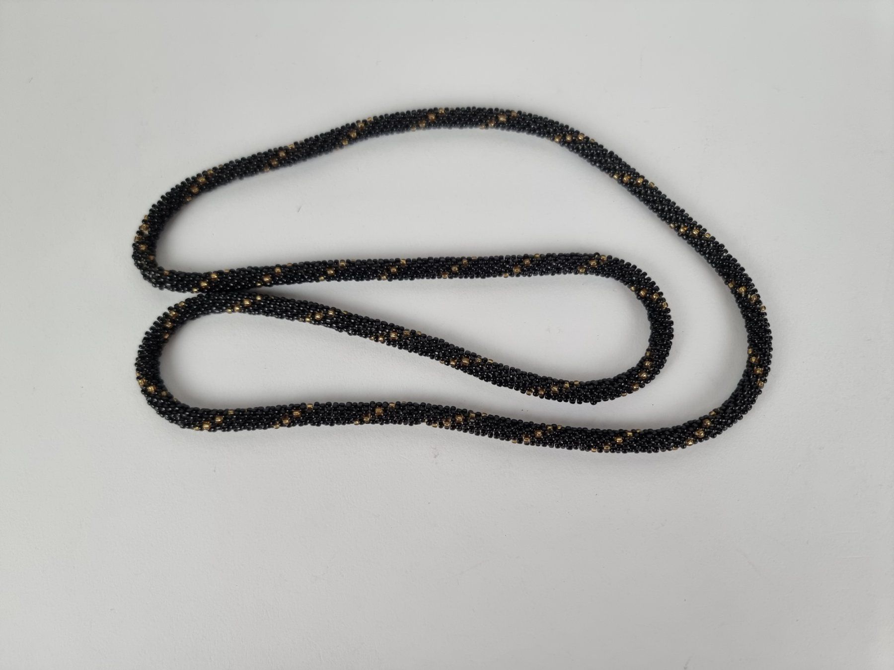 Catenine: Schwarzgoldene Halskette Modeschmuck – Usato da Urtenen-Schönbühl venduto da Restwert_Schoenbuehl 3